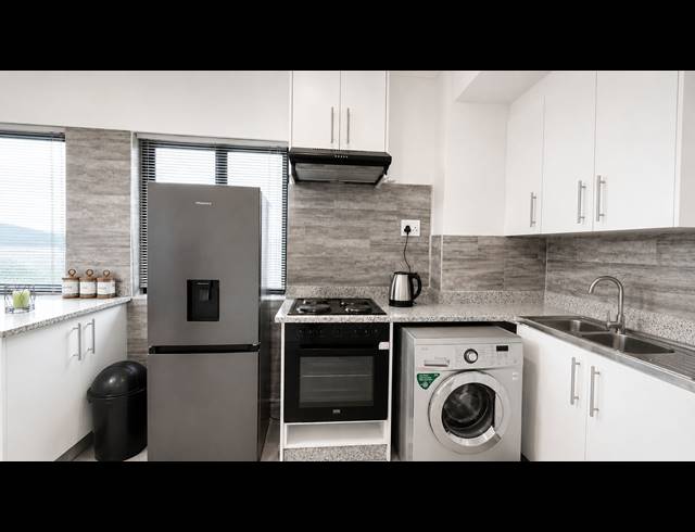 1 BEDROOM FLAT TO LET IN GLENWOOD